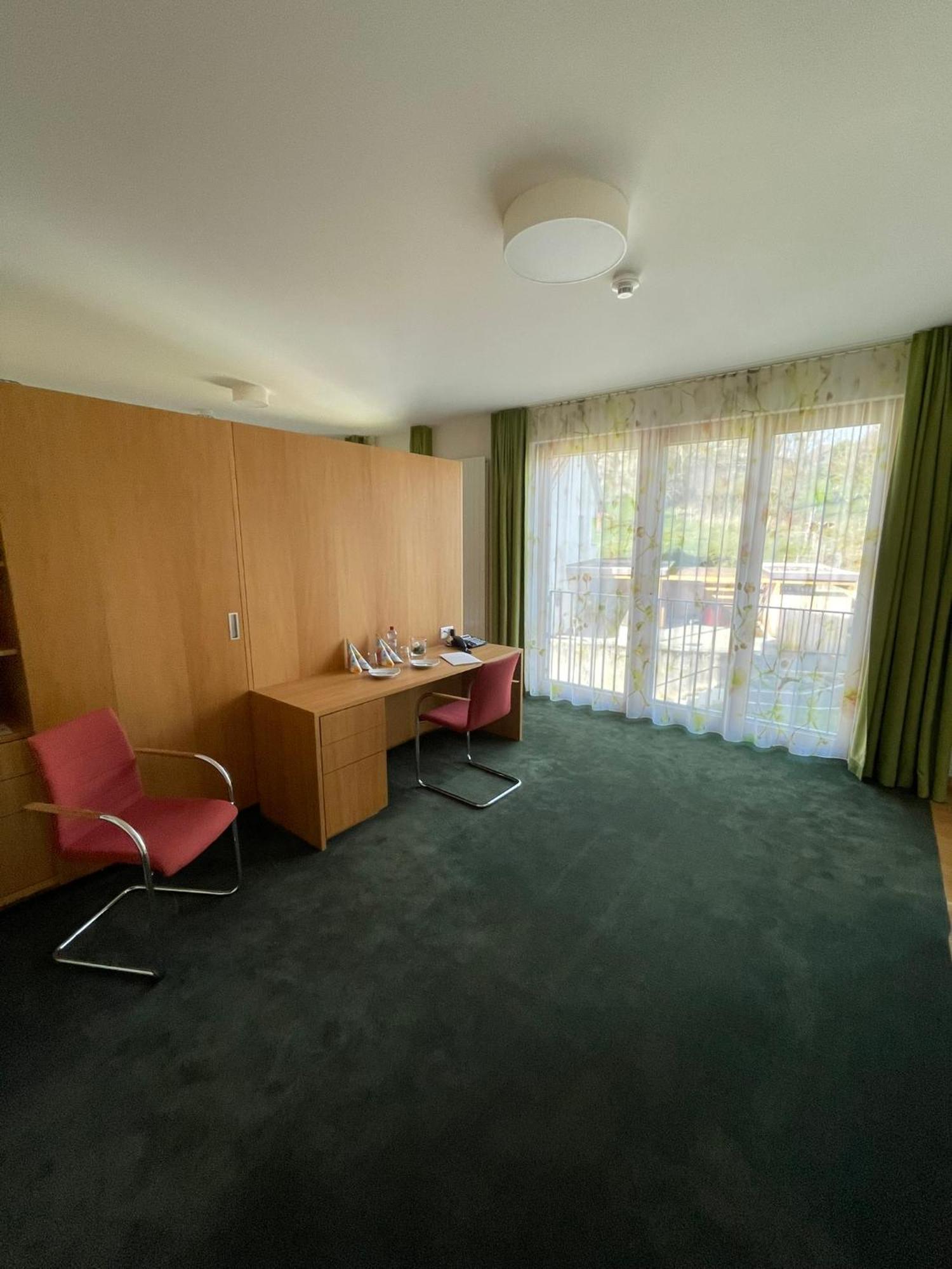 Gaestehaus Wohnpark St. Chrischona Bettingen 外观 照片